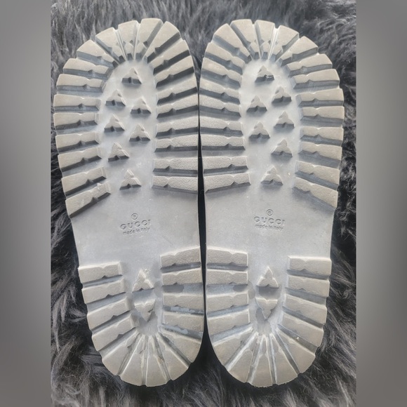Gucci Flip Flops - Picture 2 of 3